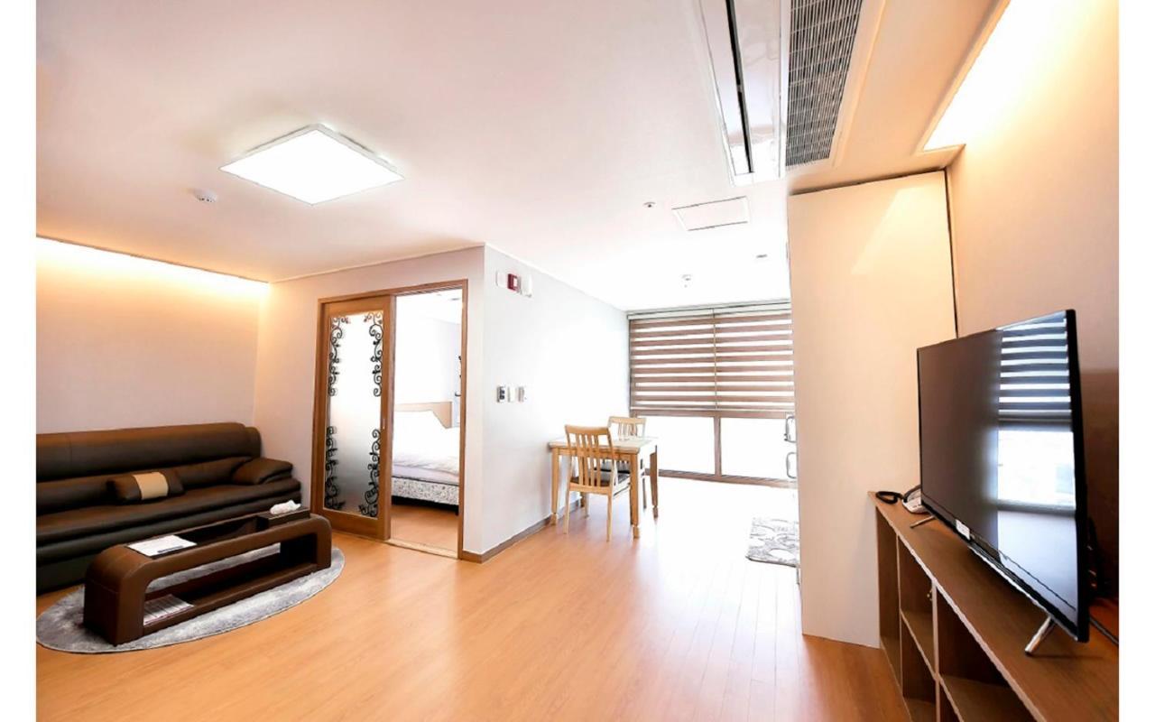 Residence Hotel K Okpo Kodzse Kültér fotó