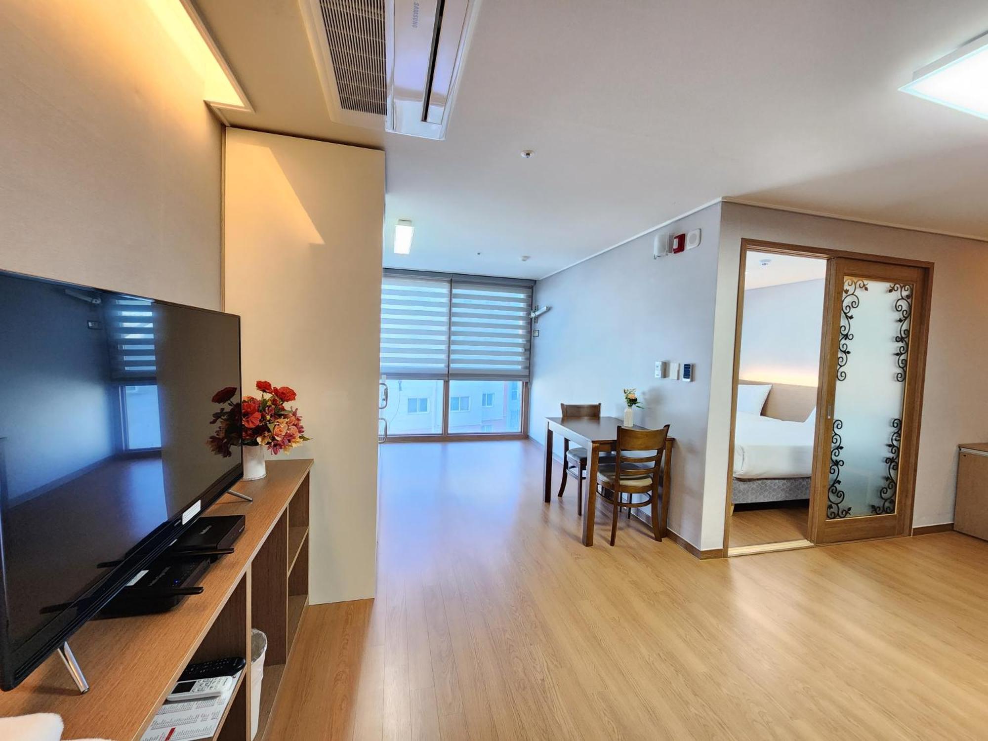 Residence Hotel K Okpo Kodzse Kültér fotó